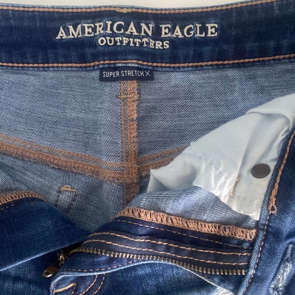 American Eagle Shorts - Picture 2 of 3